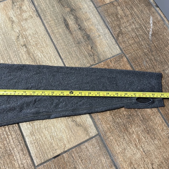 EUC Lululemon Men’s Gray Metal Tech Vent Long Sleeve Shirt - Picture 9 of 9